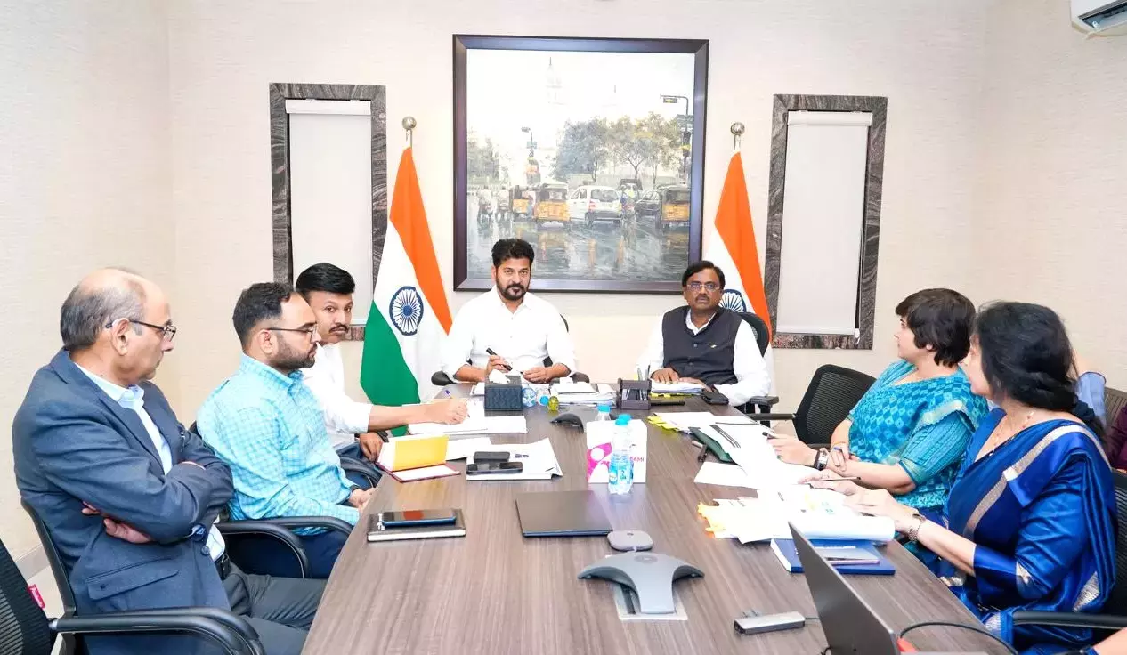CM ने विदेश में नौकरी चाहने वालों के लिए पासपोर्ट से लेकर रोजगार तक टॉमकॉम सेवाओं का विस्तार किया CM ने विदेश में नौकरी चाहने वालों के लिए पासपोर्ट से लेकर रोजगार तक टॉमकॉम सेवाओं का विस्तार किया