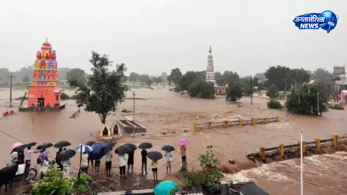 महाराष्ट्र में मानसून का जोर, कई जिलों में भारी बारिश का अलर्ट जारी महाराष्ट्र में मानसून का जोर, कई जिलों में भारी बारिश का अलर्ट जारी