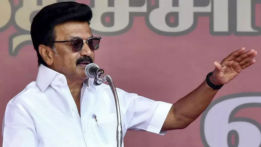 मेकेदातु बांध विवाद: स्टालिन ने विजय की आलोचना करते हुए सर्वदलीय बैठक बुलाने की मांग की मेकेदातु बांध विवाद: स्टालिन ने विजय की आलोचना करते हुए सर्वदलीय बैठक बुलाने की मांग की