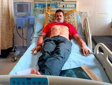 Jaipur: शुभम रेवाड़ की तबीयत बिगड़ने से समर्थकों में चिंता Jaipur: शुभम रेवाड़ की तबीयत बिगड़ने से समर्थकों में चिंता