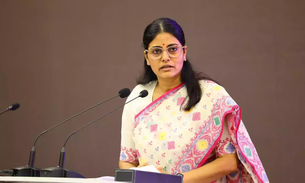 केंद्र ने तेलंगाना को 2026 ख़रीफ़ के लिए पर्याप्त उर्वरक का आश्वासन दिया केंद्र ने तेलंगाना को 2026 ख़रीफ़ के लिए पर्याप्त उर्वरक का आश्वासन दिया