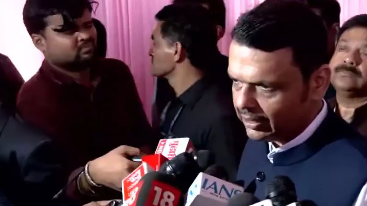 भिवंडी हादसे के बाद फडणवीस सख्त, जर्जर इमारतें खाली कराने के आदेश भिवंडी हादसे के बाद फडणवीस सख्त, जर्जर इमारतें खाली कराने के आदेश