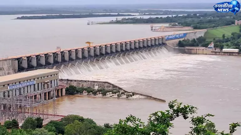 कावेरी जल विवाद के बीच जलाशयों की स्थिति पर नजर, काबिनी 87 प्रतिशत भरा कावेरी जल विवाद के बीच जलाशयों की स्थिति पर नजर, काबिनी 87 प्रतिशत भरा