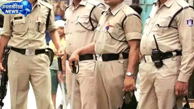 पुलिस अफसर पर सोशल मीडिया पर ज्योतिष वीडियो बनाने के आरोप पुलिस अफसर पर सोशल मीडिया पर ज्योतिष वीडियो बनाने के आरोप