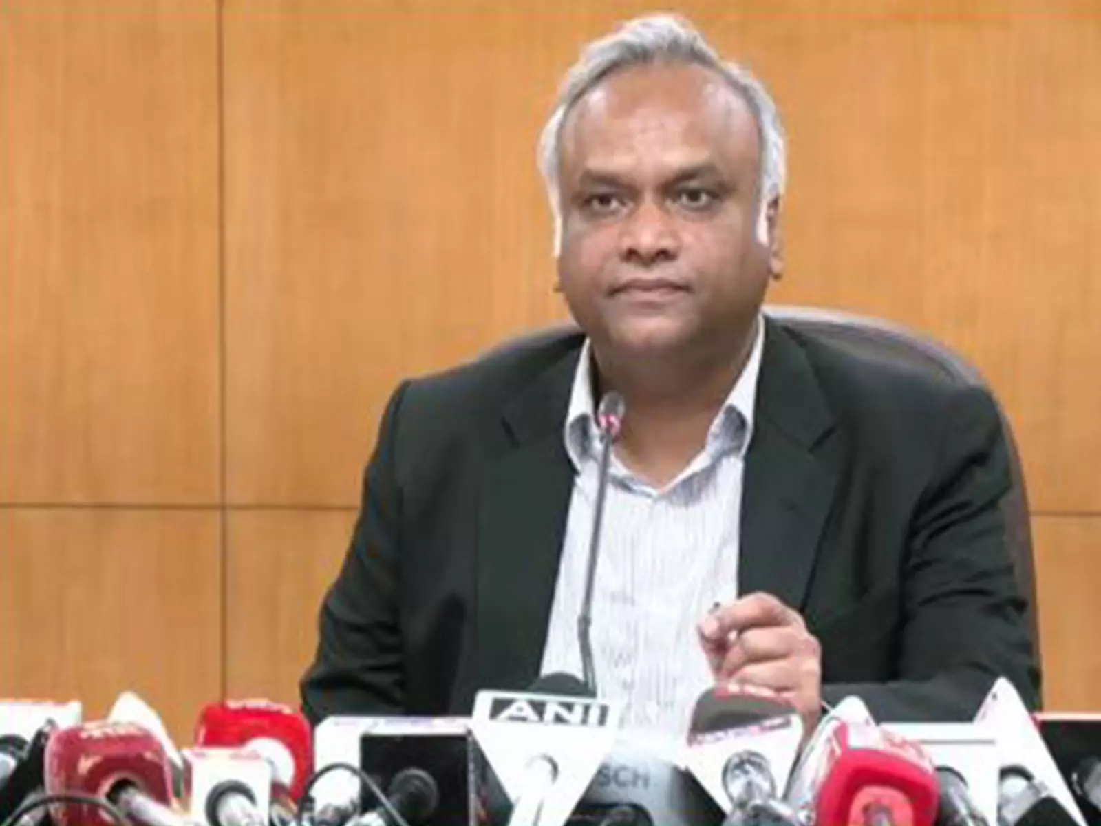कर्नाटक सरकार राज्य में खाली पड़े 74,000 पदों को भरने की प्रक्रिया शुरू करेगी: Priyank Kharge कर्नाटक सरकार राज्य में खाली पड़े 74,000 पदों को भरने की प्रक्रिया शुरू करेगी: Priyank Kharge