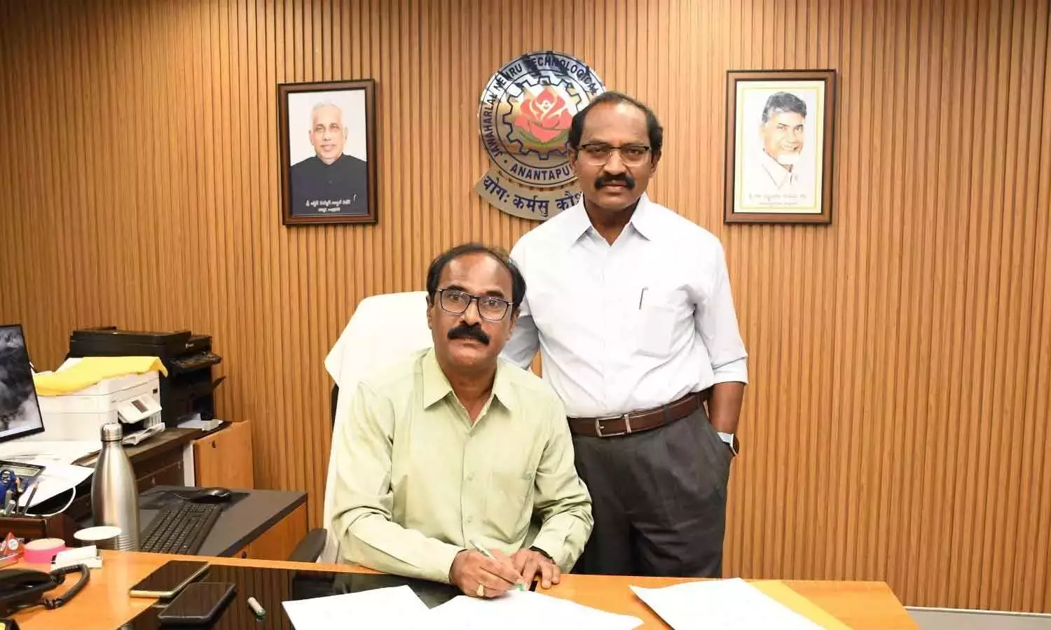 प्रोफेसर दुर्गा प्रसाद ने JNTUA प्रभारी रजिस्ट्रार के रूप में कार्यभार संभाला प्रोफेसर दुर्गा प्रसाद ने JNTUA प्रभारी रजिस्ट्रार के रूप में कार्यभार संभाला