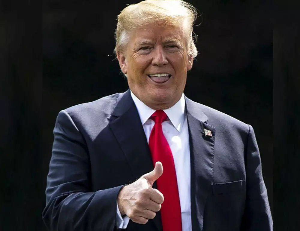 Trump प्रशासन अंतरराष्ट्रीय छात्रों के लिए $100,000 की OPT फीस पर विचार कर रहा Trump प्रशासन अंतरराष्ट्रीय छात्रों के लिए $100,000 की OPT फीस पर विचार कर रहा