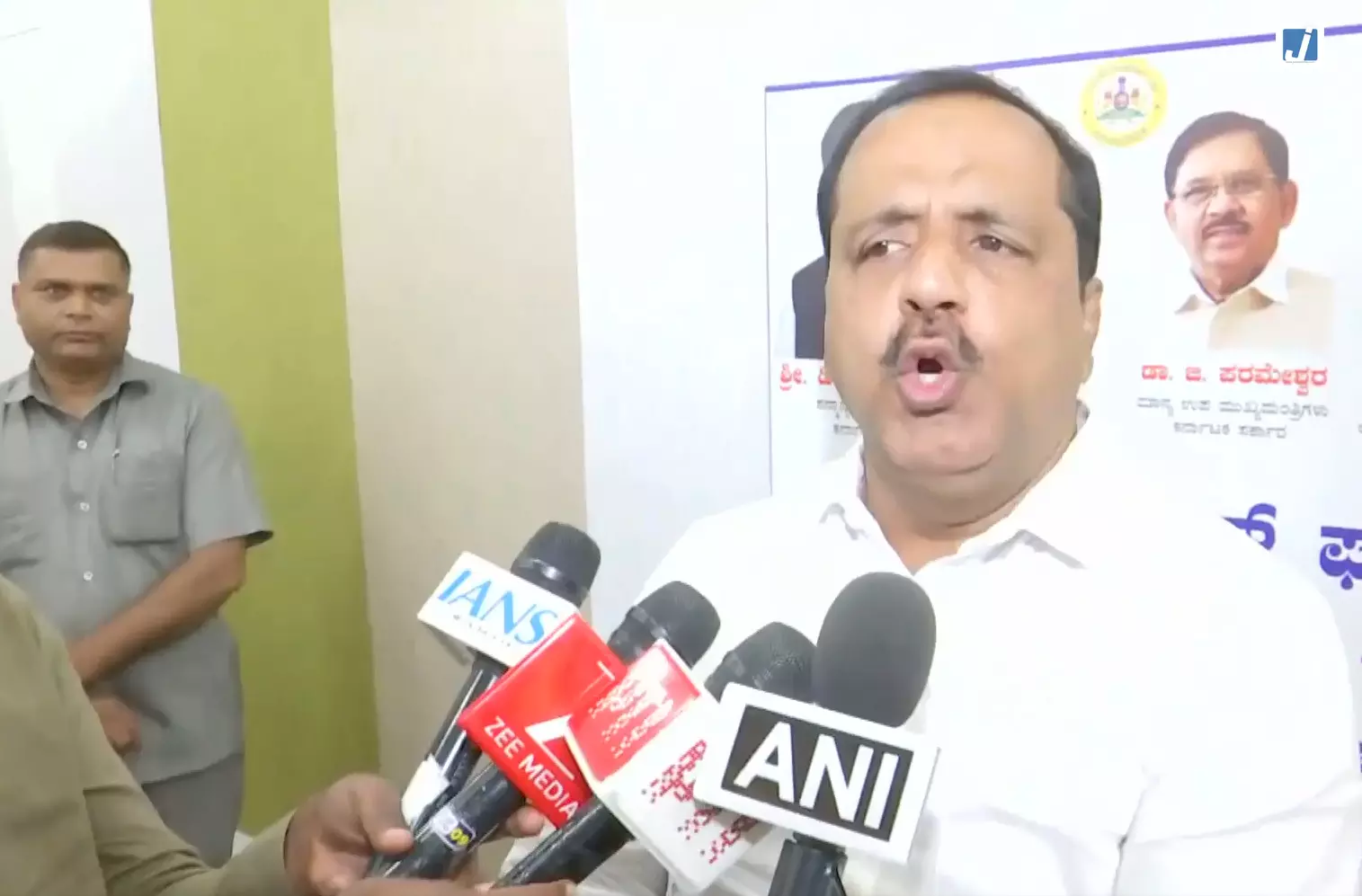 कर्नाटक में HIV मामलों के आंकड़ों पर विवाद कर्नाटक में HIV मामलों के आंकड़ों पर विवाद
