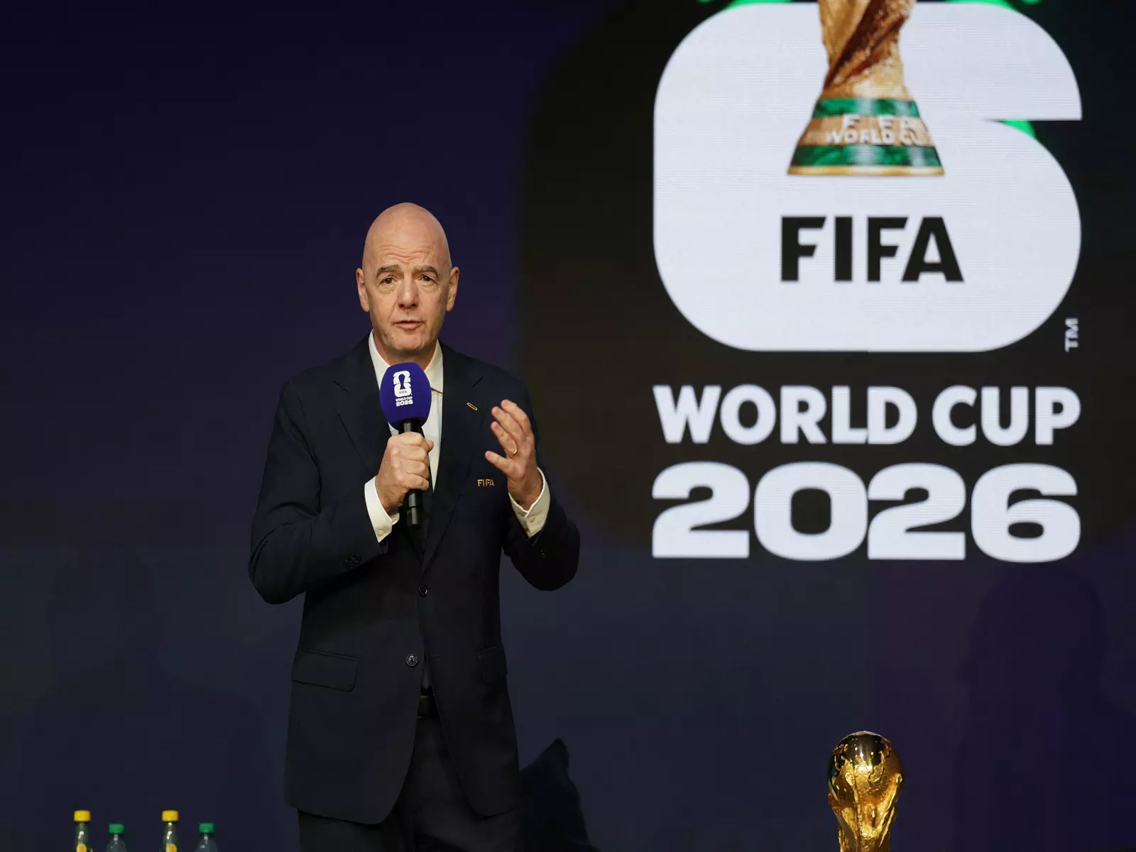 UEFA ने वर्ल्ड कप में हिस्सेदारी बेचने की FIFA की योजना वापस लेने का किया स्वागत UEFA ने वर्ल्ड कप में हिस्सेदारी बेचने की FIFA की योजना वापस लेने का किया स्वागत