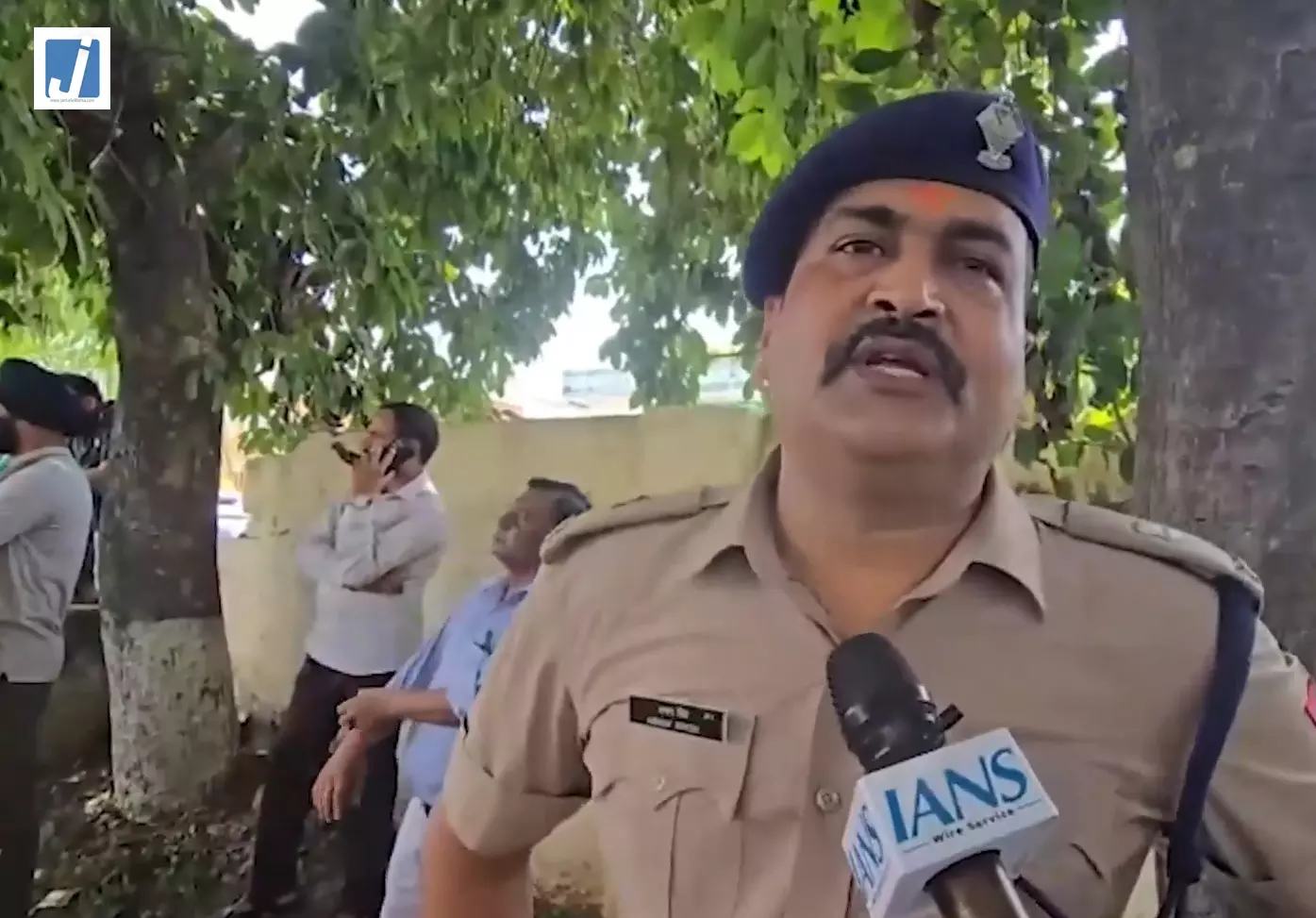 हरिद्वार में दो पक्षों में विवाद के बाद पथराव, पुलिस ने दर्ज की FIR, वीडियो फुटेज से होगी पहचान हरिद्वार में दो पक्षों में विवाद के बाद पथराव, पुलिस ने दर्ज की FIR, वीडियो फुटेज से होगी पहचान