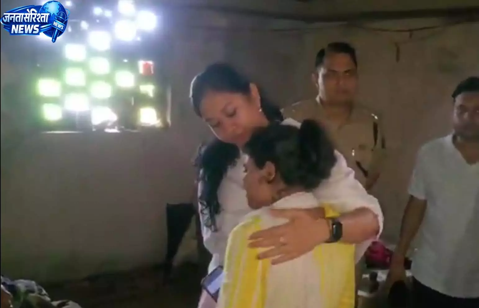 आतंकी हमले में छत्तीसगढ़ के मजदूर की मौत, प्रशासन ने परिवार को दिया मदद का भरोसा आतंकी हमले में छत्तीसगढ़ के मजदूर की मौत, प्रशासन ने परिवार को दिया मदद का भरोसा