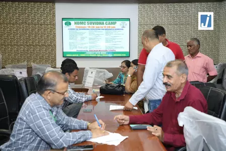 दिल्ली: एनडीएमसी के सुविधा शिविर में 80 जन शिकायतें प्राप्त हुईं दिल्ली: एनडीएमसी के सुविधा शिविर में 80 जन शिकायतें प्राप्त हुईं