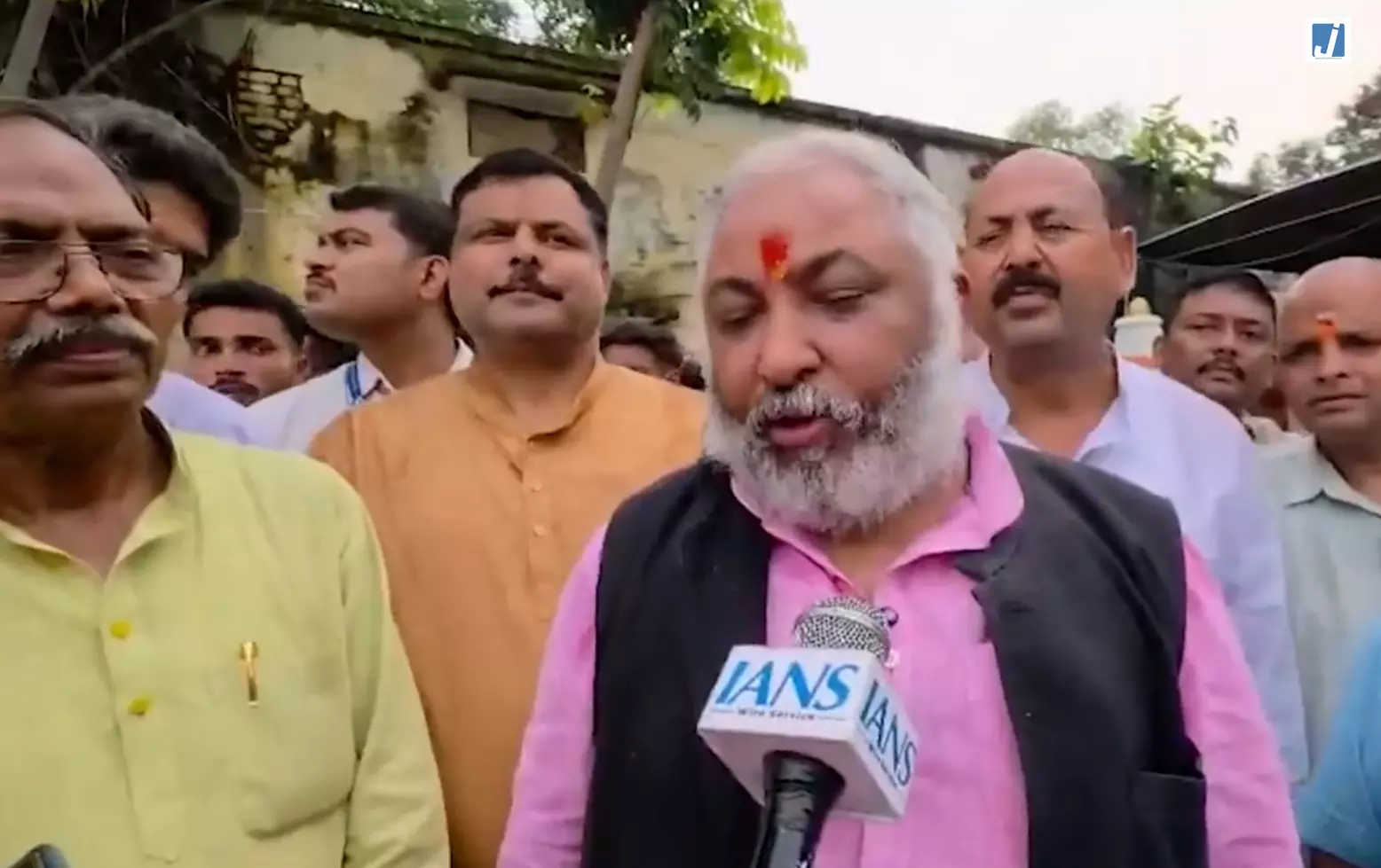 युवाओं की गलतियों को माफ कर मुख्यधारा से जोड़ना जरूरी: मंत्री दयाशंकर सिंह युवाओं की गलतियों को माफ कर मुख्यधारा से जोड़ना जरूरी: मंत्री दयाशंकर सिंह