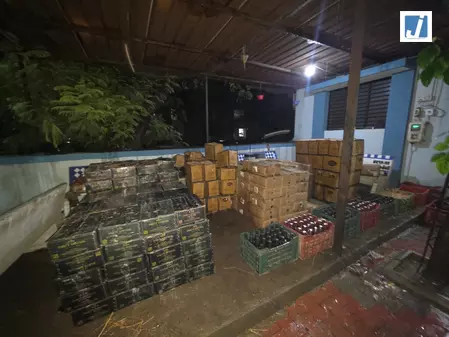 बड़ी कार्रवाई: राजधानी में 79 लाख की अवैध शराब और बीयर जब्त बड़ी कार्रवाई: राजधानी में 79 लाख की अवैध शराब और बीयर जब्त