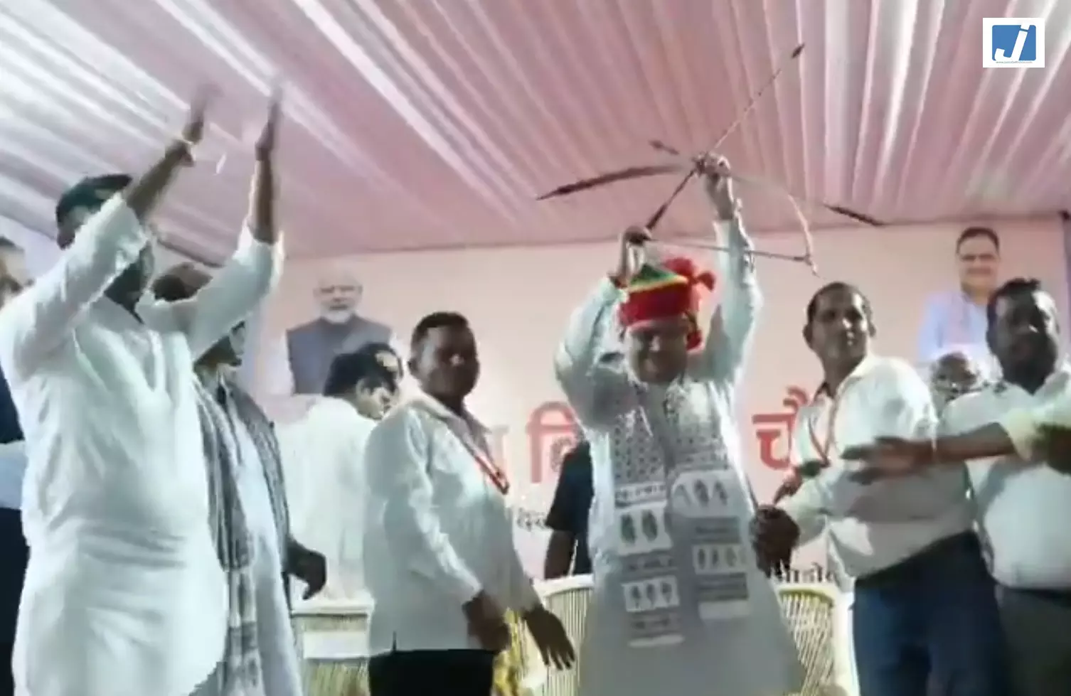 झाड़ोल में ग्राम विकास चौपाल में शामिल हुए सीएम भजनलाल शर्मा, ग्रामीण विकास पर हुई चर्चा