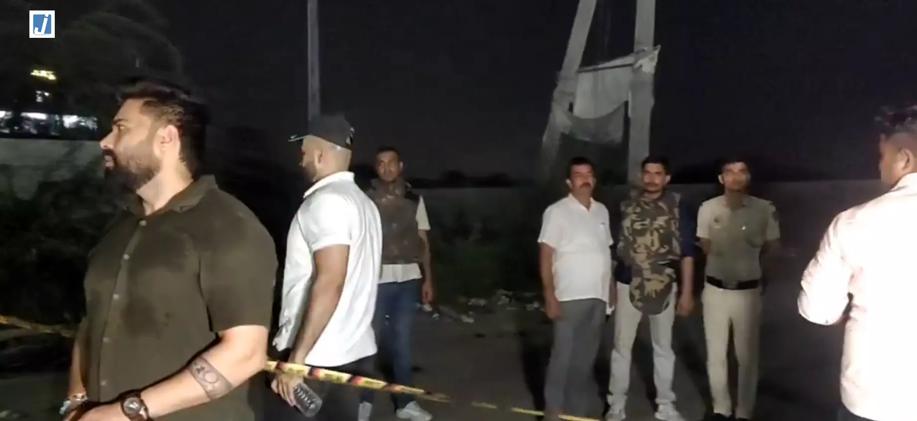 स्पेशल स्टाफ की बड़ी कार्रवाई, मुठभेड़ में टिल्लू ताजपुरिया गैंग के दो बदमाश घायल स्पेशल स्टाफ की बड़ी कार्रवाई, मुठभेड़ में टिल्लू ताजपुरिया गैंग के दो बदमाश घायल