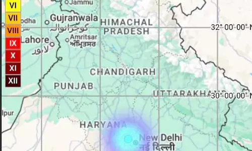दिल्ली में भूकंप के झटके महसूस किए गए दिल्ली में भूकंप के झटके महसूस किए गए