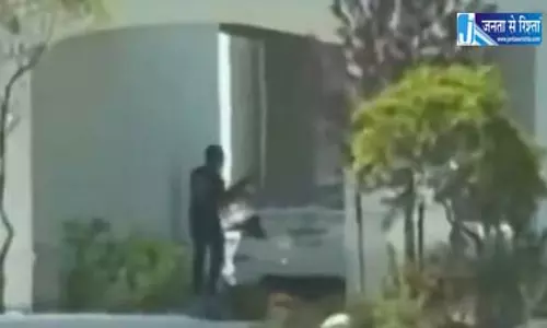 शॉपिंग सेंटर में आतंकी हमला, 2 लोग मारे गए