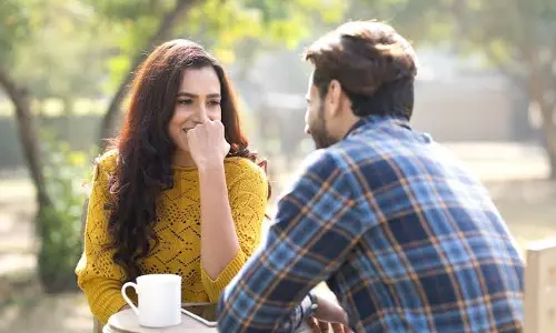 टुकड़ों में प्यार और फर्जी अटेंशन! जानिए क्या है नया सीगलिंग डेटिंग ट्रेंड टुकड़ों में प्यार और फर्जी अटेंशन! जानिए क्या है नया सीगलिंग डेटिंग ट्रेंड