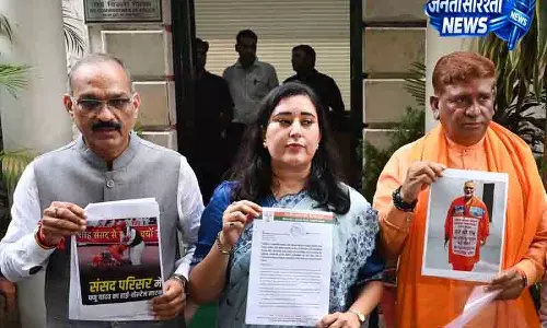 दिल्ली BJP ने राहुल के खिलाफ FIR की मांग की दिल्ली BJP ने राहुल के खिलाफ FIR की मांग की