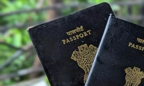 गोरखपुर में फर्जी पासपोर्ट सत्यापन का बड़ा खुलासा, सस्पेंड सिपाही गिरफ्तार गोरखपुर में फर्जी पासपोर्ट सत्यापन का बड़ा खुलासा, सस्पेंड सिपाही गिरफ्तार