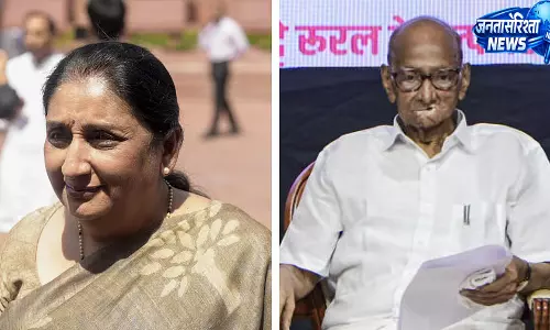 महाराष्ट्र की सियासत में फिर उठी NCP विलय की चर्चा महाराष्ट्र की सियासत में फिर उठी NCP विलय की चर्चा