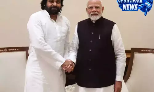 पवन कल्याण के बयान से गरमाई राजनीति, CJP प्रदर्शन और पीएम मोदी के जिक्र पर विवाद पवन कल्याण के बयान से गरमाई राजनीति, CJP प्रदर्शन और पीएम मोदी के जिक्र पर विवाद