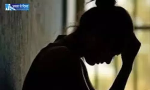 बिल्डर ने किया रेप, शादी से मुकर रहा बिल्डर ने किया रेप, शादी से मुकर रहा