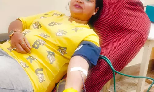 महिला आरक्षक ने मासूम बच्चे के लिए किया 18वां स्वैच्छिक रक्तदान महिला आरक्षक ने मासूम बच्चे के लिए किया 18वां स्वैच्छिक रक्तदान