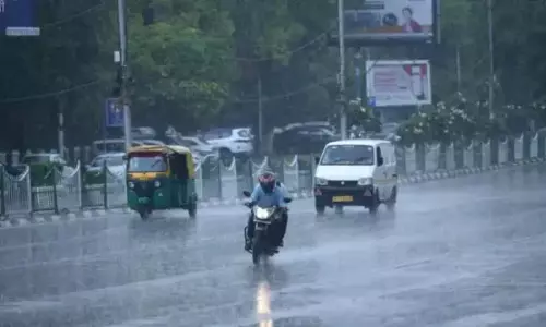 दिल्ली-एनसीआर में बारिश से मिली गर्मी से राहत, मौसम विभाग ने जताई हल्की वर्षा की संभावना दिल्ली-एनसीआर में बारिश से मिली गर्मी से राहत, मौसम विभाग ने जताई हल्की वर्षा की संभावना