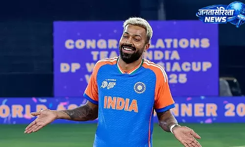 हार्दिक पांड्या की MI-CSK स्वैप डील की अटकलों पर विराम हार्दिक पांड्या की MI-CSK स्वैप डील की अटकलों पर विराम