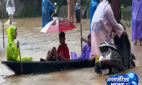 केरल में मूसलाधार बारिश, राहत-बचाव अभियान जारी