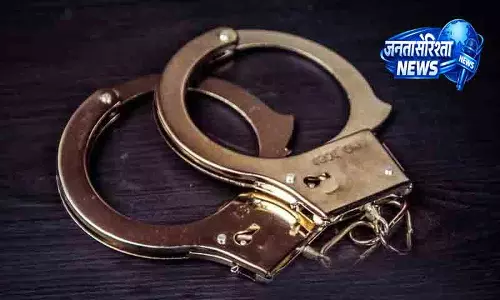मंचेरियल में जुआ खेलने के आरोप में पांच लोग गिरफ्तार मंचेरियल में जुआ खेलने के आरोप में पांच लोग गिरफ्तार