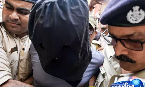 Bengal आतंकी मॉड्यूल का खुलासा, STF जांच में हनी ट्रैप एंगल आया सामने Bengal आतंकी मॉड्यूल का खुलासा, STF जांच में हनी ट्रैप एंगल आया सामने
