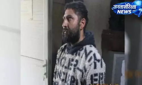 बारामूला में आतंकी मॉड्यूल पर कार्रवाई, गोला-बारूद बरामद बारामूला में आतंकी मॉड्यूल पर कार्रवाई, गोला-बारूद बरामद