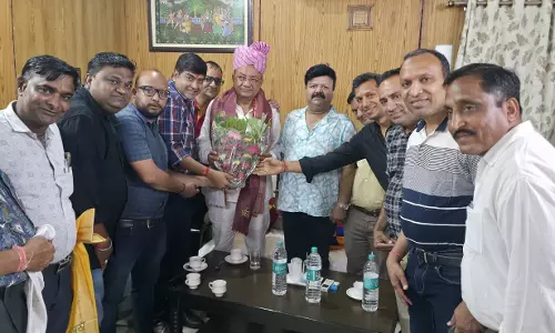 सकल अग्रवाल समाज ने किया स्वच्छ भारत मिशन के ब्रांड एंबेसडर K.K. Gupta का भव्य स्वागत एवं अभिनंदन सकल अग्रवाल समाज ने किया स्वच्छ भारत मिशन के ब्रांड एंबेसडर K.K. Gupta का भव्य स्वागत एवं अभिनंदन