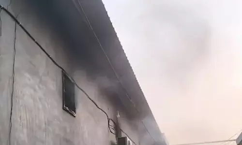 फरीदकोट के गुरुद्वारे में लगी भीषण आग, स्थानीय लोगों की सतर्कता से टला बड़ा हादसा फरीदकोट के गुरुद्वारे में लगी भीषण आग, स्थानीय लोगों की सतर्कता से टला बड़ा हादसा