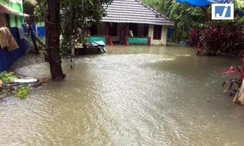 केरल में भारी बारिश: 9 जिलों में स्कूल बंद, येलो अलर्ट जारी