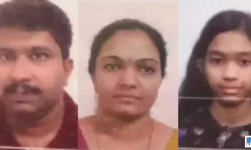 कर्ज के बोझ में उजड़ा परिवार, पति-पत्नी और बेटी की मौत कर्ज के बोझ में उजड़ा परिवार, पति-पत्नी और बेटी की मौत