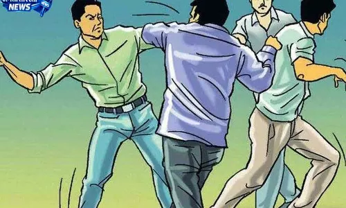 फ्लिपकार्ट ऑफिस में डिलीवरी बॉय से मारपीट फ्लिपकार्ट ऑफिस में डिलीवरी बॉय से मारपीट