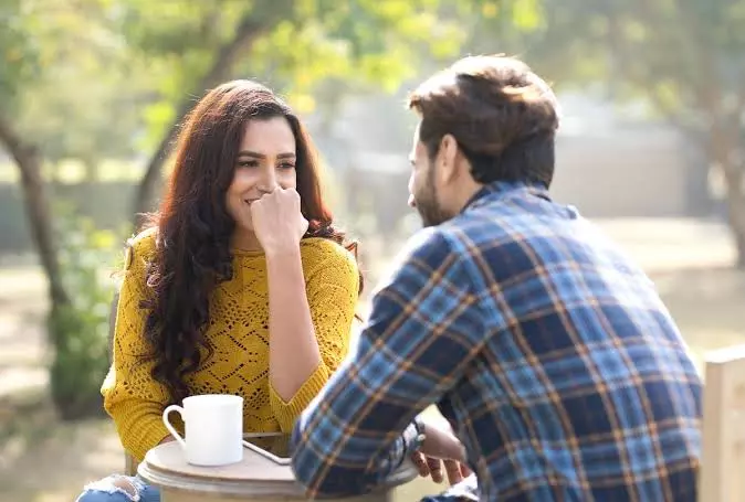 टुकड़ों में प्यार और फर्जी अटेंशन! जानिए क्या है नया सीगलिंग डेटिंग ट्रेंड टुकड़ों में प्यार और फर्जी अटेंशन! जानिए क्या है नया सीगलिंग डेटिंग ट्रेंड