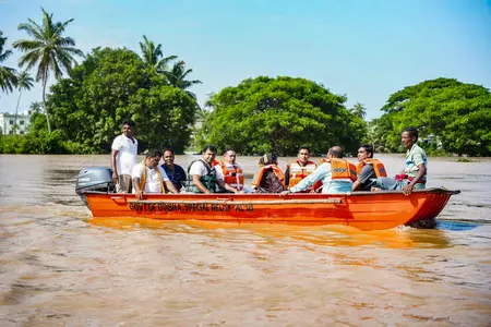 ओडिशा: बाढ़ से निपटने के लिए केंद्र ने एडवांस में 500 करोड़ रुपए की मंजूरी दी, सीएम मोहन चरण माझी ने जताया आभार ओडिशा: बाढ़ से निपटने के लिए केंद्र ने एडवांस में 500 करोड़ रुपए की मंजूरी दी, सीएम मोहन चरण माझी ने जताया आभार