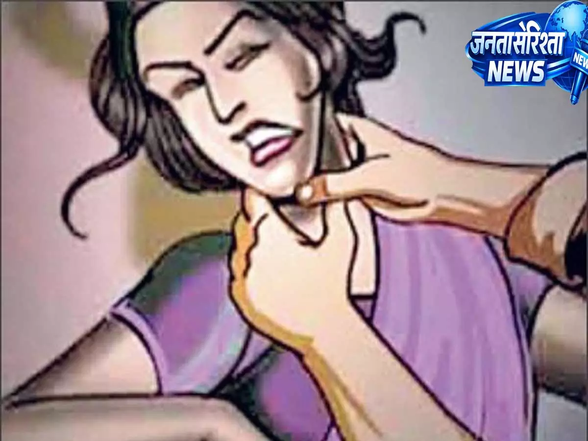 Amroha: महिला की हत्या कर शव लटकाने का आरोप, पुलिस ने शुरू की जांच Amroha: महिला की हत्या कर शव लटकाने का आरोप, पुलिस ने शुरू की जांच