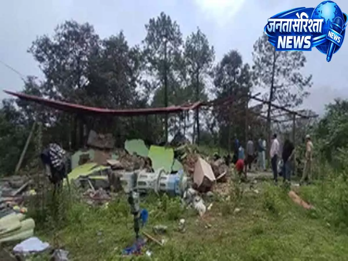 नजूल-सीलिंग विवाद पर नहीं हुआ फैसला, कानपुर में जमीन मामलों की फाइलें बनीं अड़चन नजूल-सीलिंग विवाद पर नहीं हुआ फैसला, कानपुर में जमीन मामलों की फाइलें बनीं अड़चन