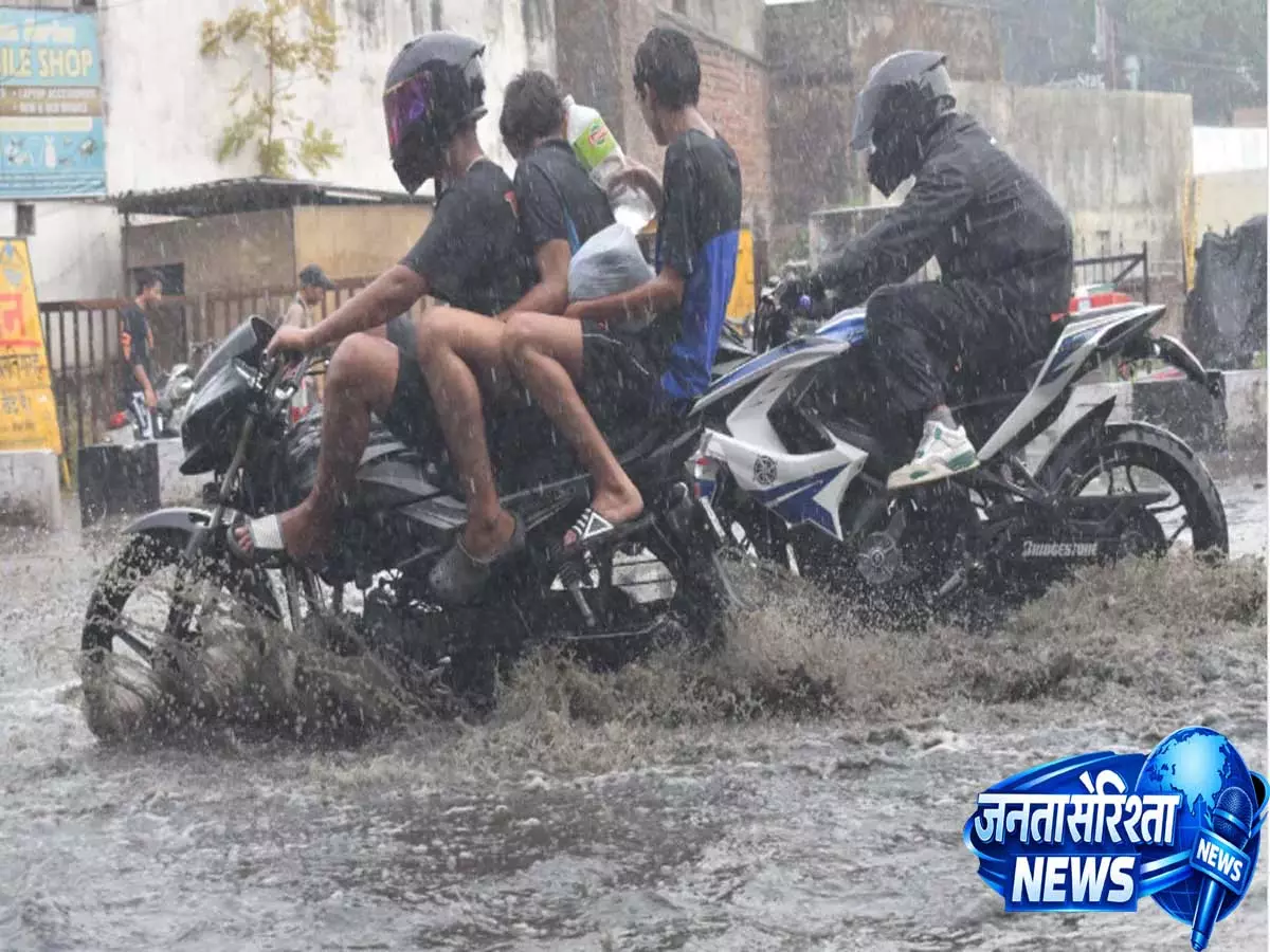 बदरीनाथ हाईवे बंद, अलकनंदा उफान पर, उत्तराखंड में भारी बारिश को लेकर प्रशासन अलर्ट बदरीनाथ हाईवे बंद, अलकनंदा उफान पर, उत्तराखंड में भारी बारिश को लेकर प्रशासन अलर्ट