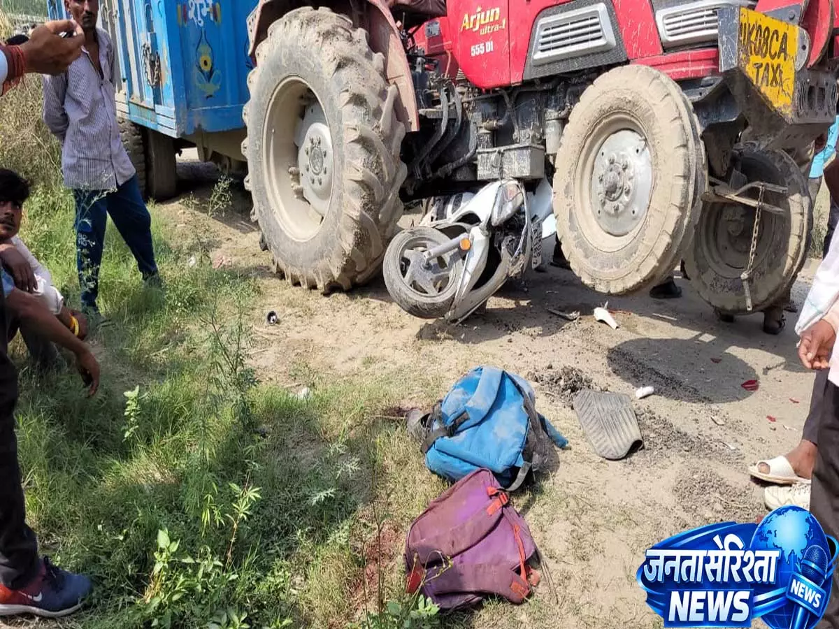 कांवड़ यात्रा के दौरान एटा में बड़ा सड़क हादसा, ट्रक की टक्कर से एक श्रद्धालु की मौत कांवड़ यात्रा के दौरान एटा में बड़ा सड़क हादसा, ट्रक की टक्कर से एक श्रद्धालु की मौत