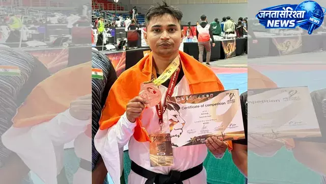 रेणुकूट के रवि सिंह का अंतरराष्ट्रीय ताइक्वांडो में कमाल, भारत को दिलाया कांस्य पदक रेणुकूट के रवि सिंह का अंतरराष्ट्रीय ताइक्वांडो में कमाल, भारत को दिलाया कांस्य पदक