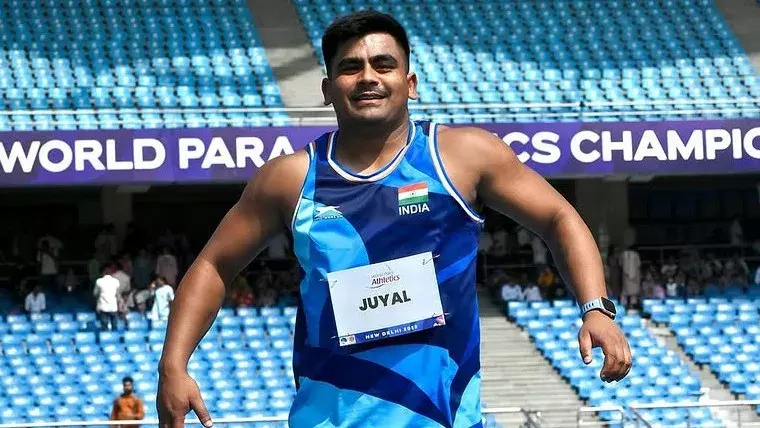 ICU से CWG पोडियम तक: शुभम जुयाल ने पैर कटने के बाद जीता सिल्वर मेडल ICU से CWG पोडियम तक: शुभम जुयाल ने पैर कटने के बाद जीता सिल्वर मेडल