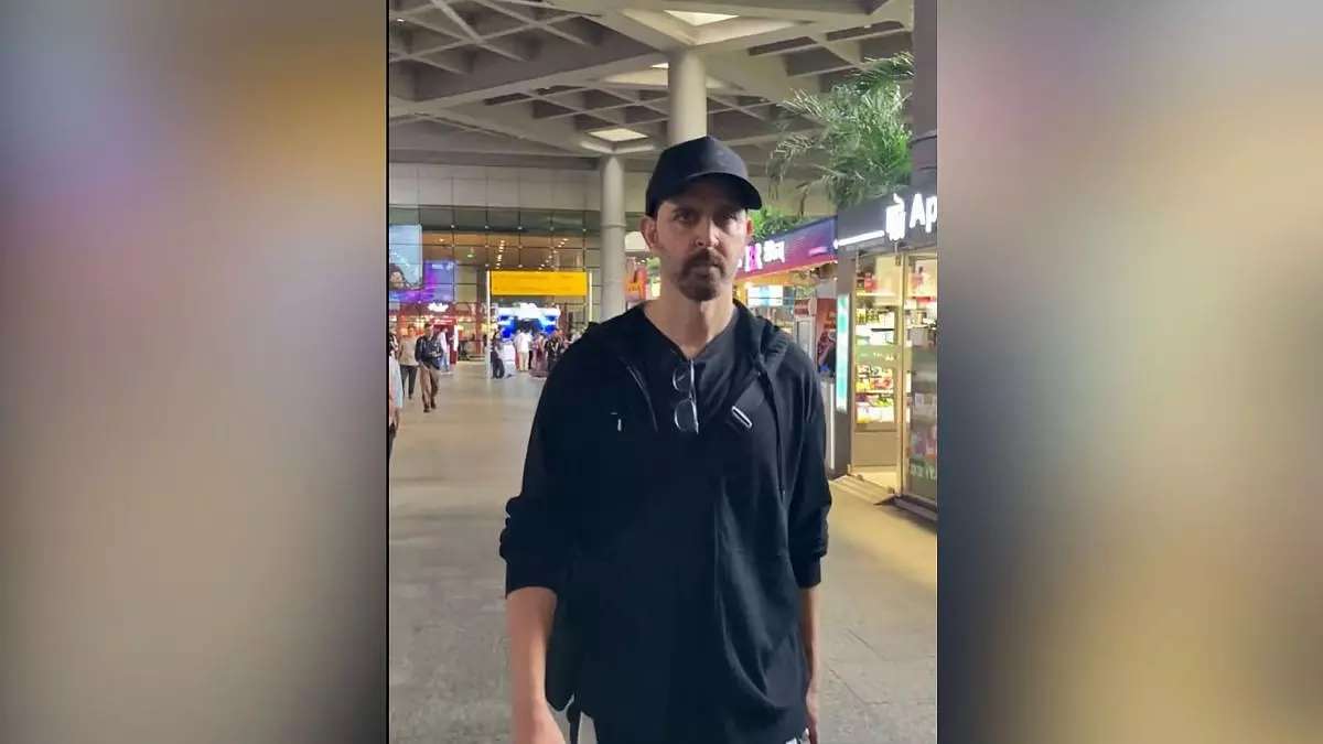 ऋतिक रोशन का ऑफिस 17 लाख मासिक किराये पर, 6 हजार वर्गफीट की डील ऋतिक रोशन का ऑफिस 17 लाख मासिक किराये पर, 6 हजार वर्गफीट की डील