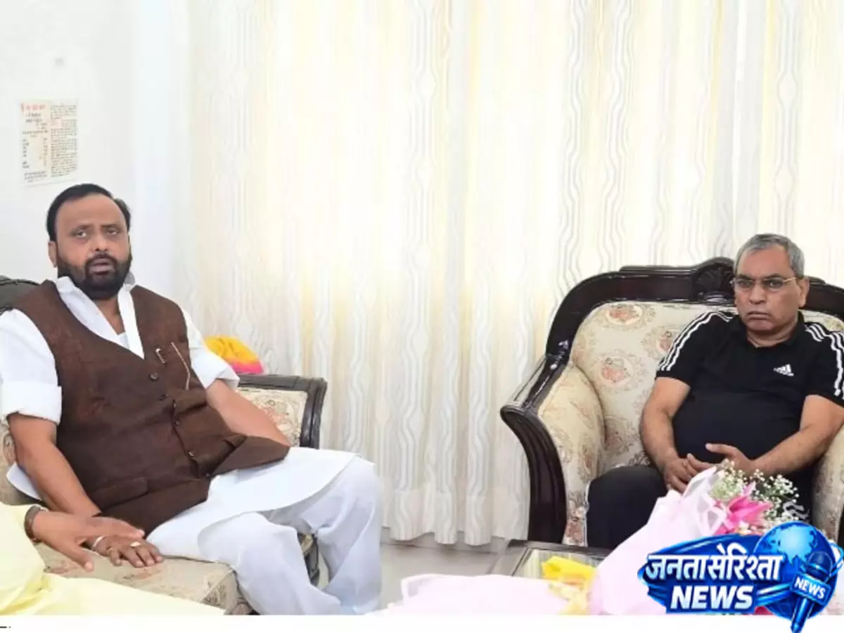 राजभर से मुलाकात पर अखिलेश की दो टूक प्रतिक्रिया राजभर से मुलाकात पर अखिलेश की दो टूक प्रतिक्रिया